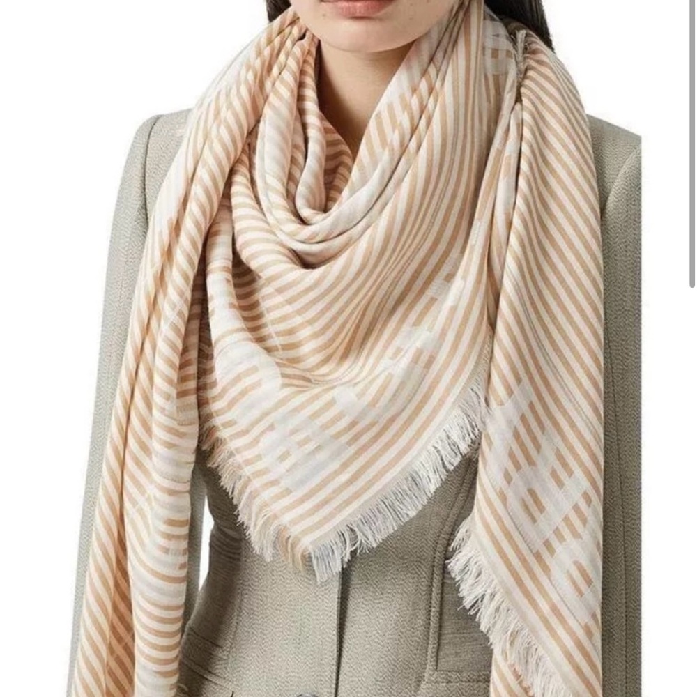 Burberry Scarf Wrap